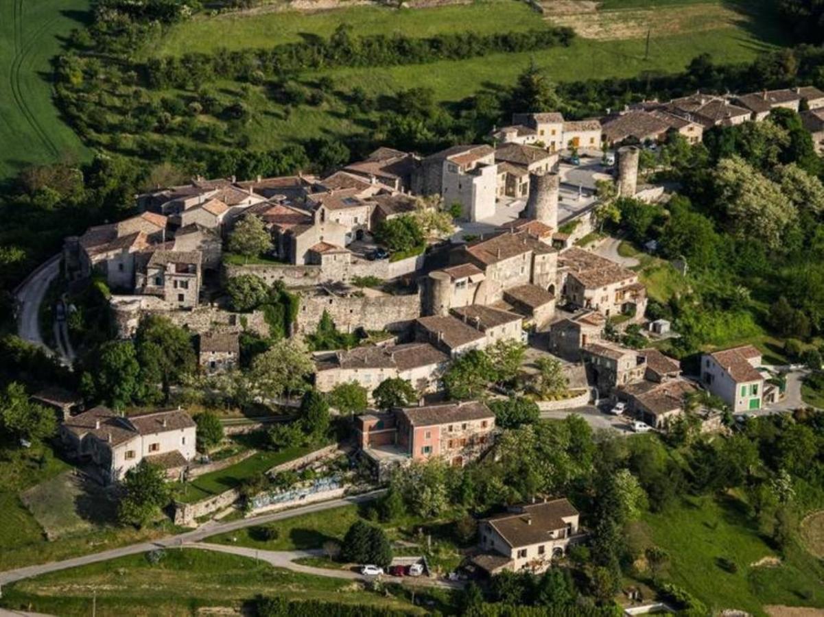 L'Attrape Reve Bed & Breakfast Saint-Vincent-de-Barres Екстериор снимка